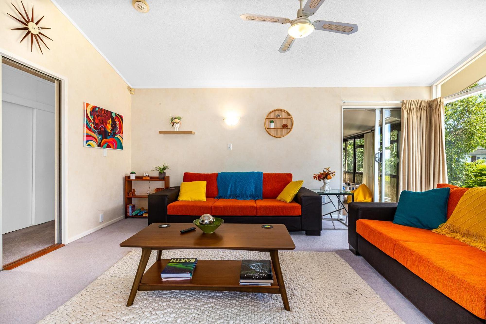 Retro 4 Bedroom Home, Warm And Welcoming, Quiet Location بوريريوا المظهر الخارجي الصورة