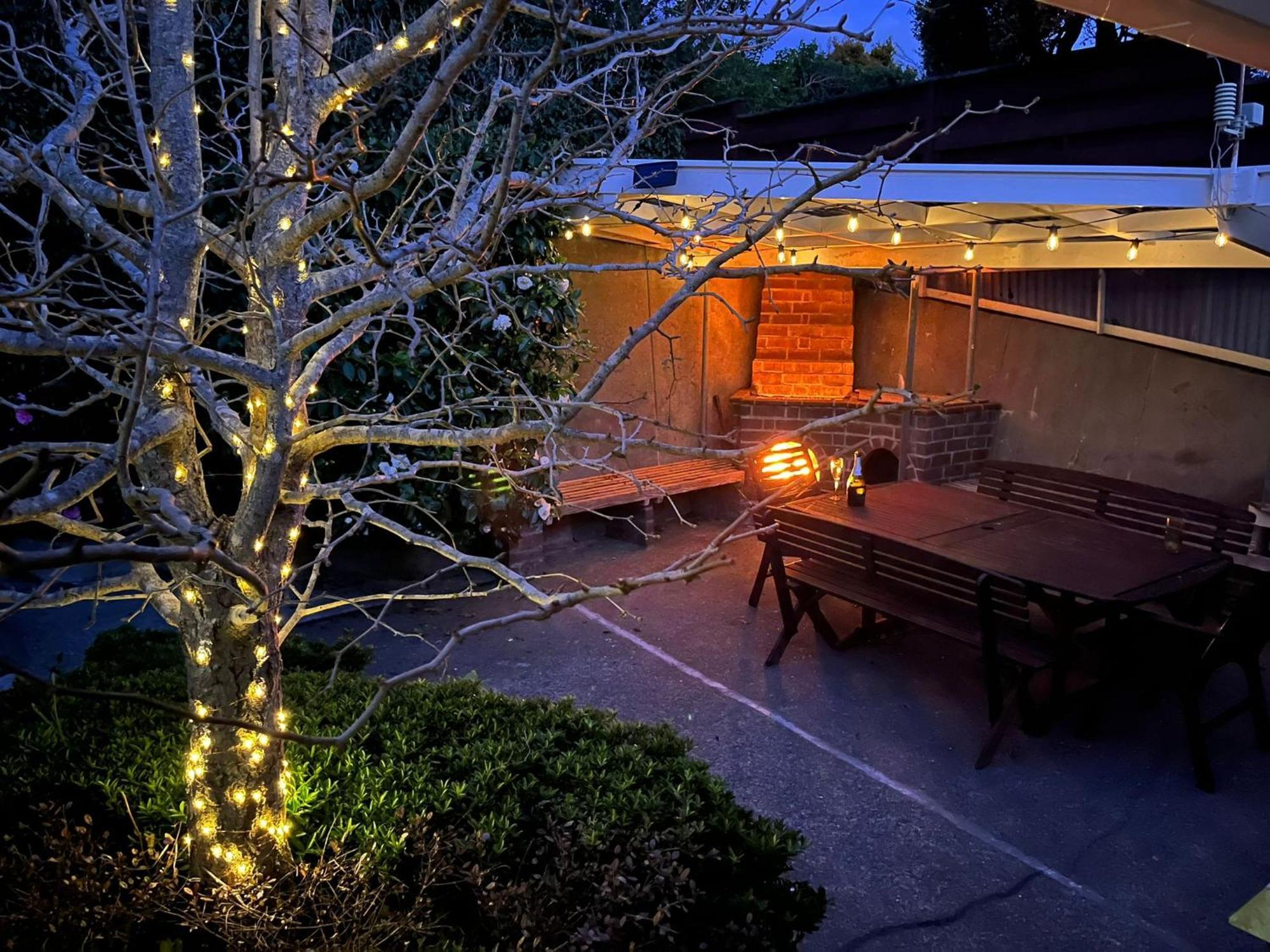Retro 4 Bedroom Home, Warm And Welcoming, Quiet Location بوريريوا المظهر الخارجي الصورة